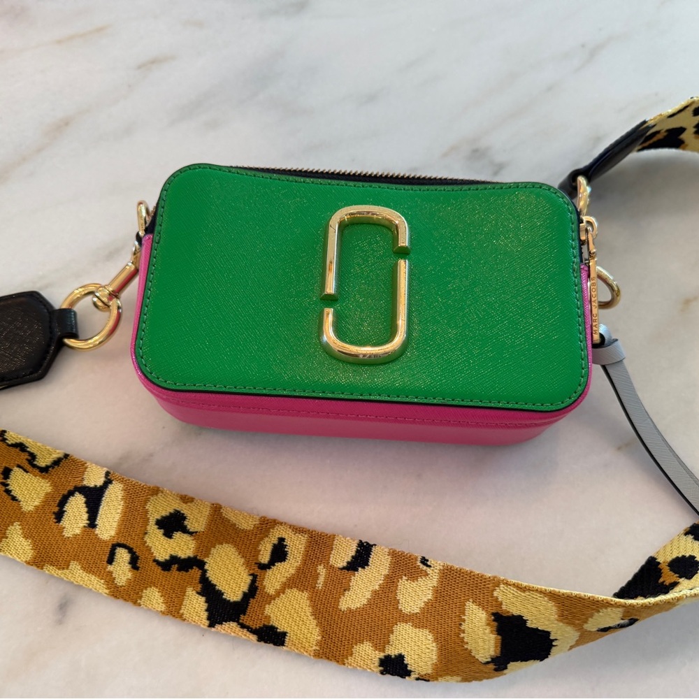 Marc Jacobs snapshot crossbody bag Kelly  green pink leopard strap